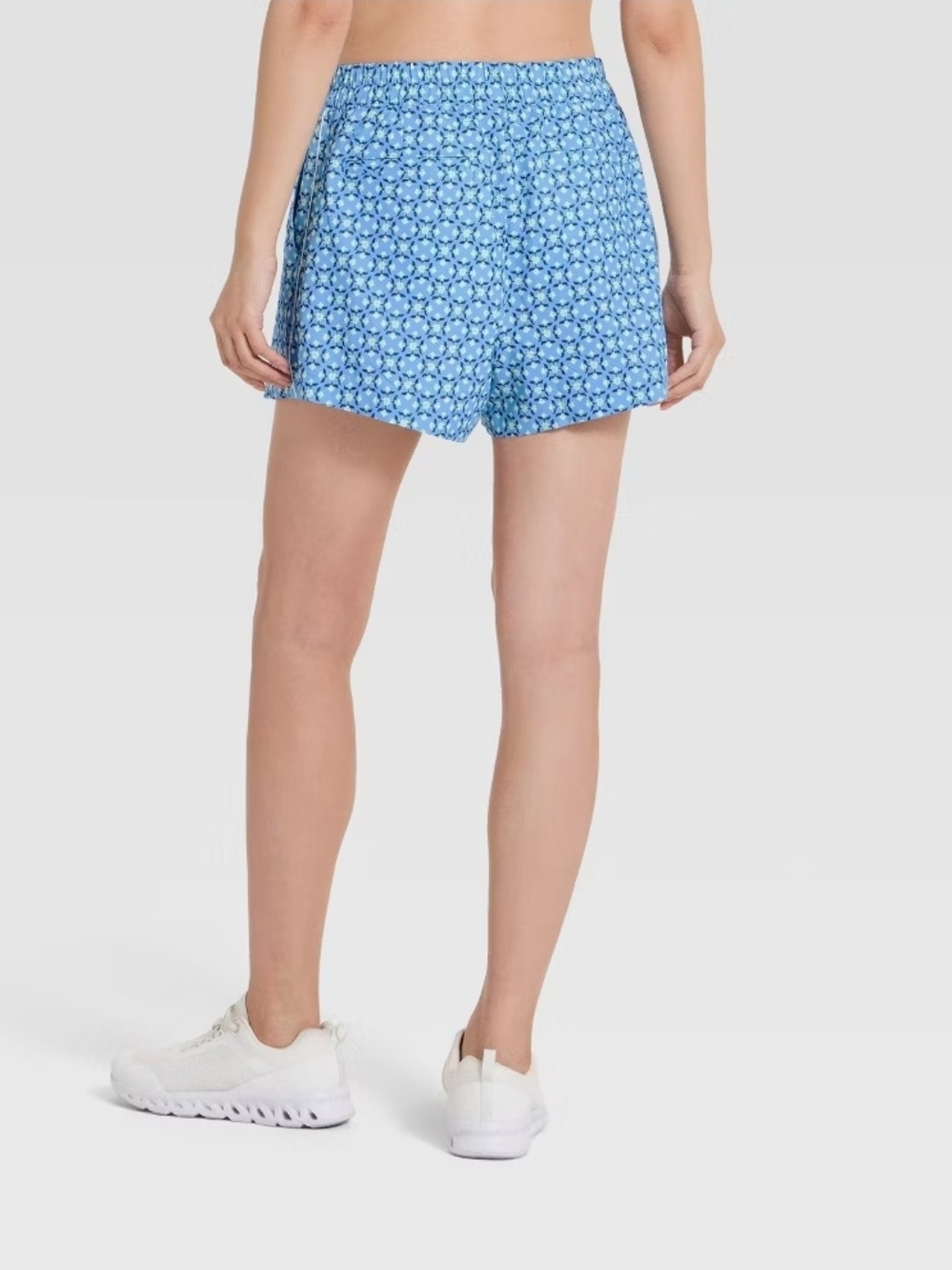 All In Motion Women Everyday High Rise Golf Shorts - Picture 3 of 4